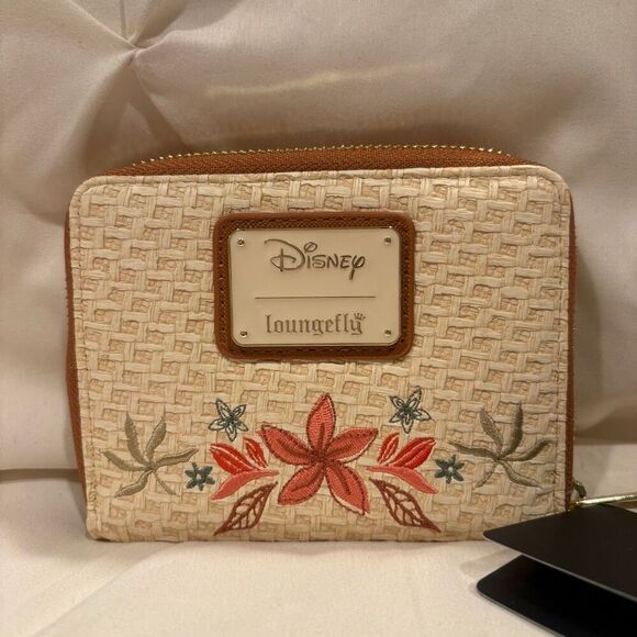 Loungefly X Disney Lilo & Stitch Hula Floral Small Zip Wallet NWT 🌴 - Picture 4 of 8